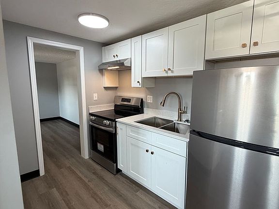 5th image of 551 Elm St APT 7