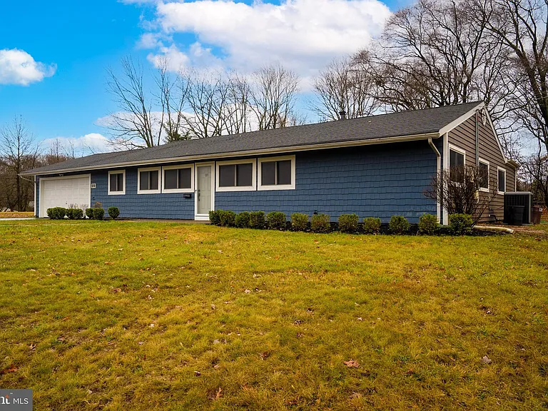 127 Kendall Rd — Photo 4
