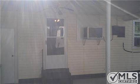 4th image of 206 Edgemont Dr