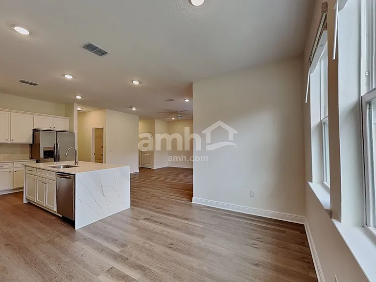1550 Blue Nile Point — Photo 6