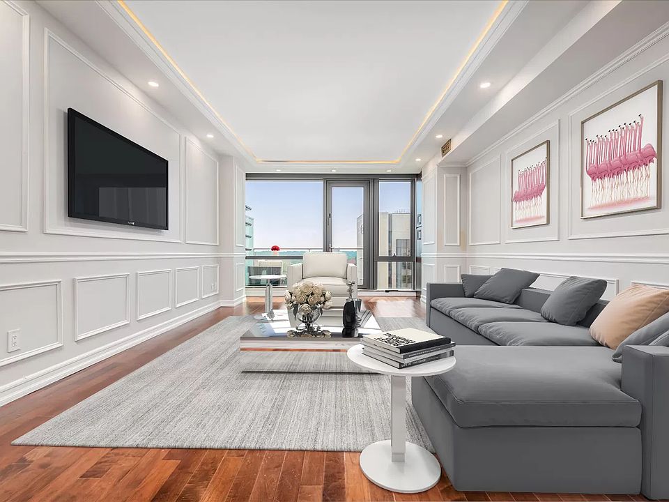 1st image of 10820 71st Ave APT 10E