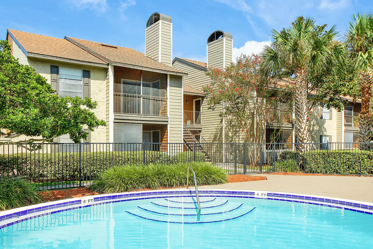 Bentley Green Apartment Homes — Photo 4