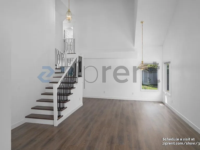 13343 SW 161st Pl — Photo 2