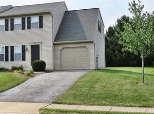 253 Greenfield St, Manchester, PA 17345