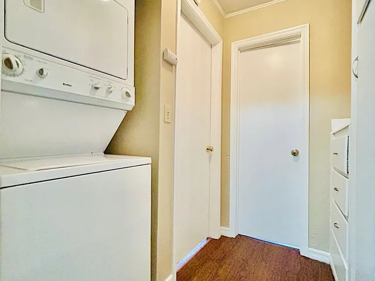 421 Showalter Dr — Photo 15