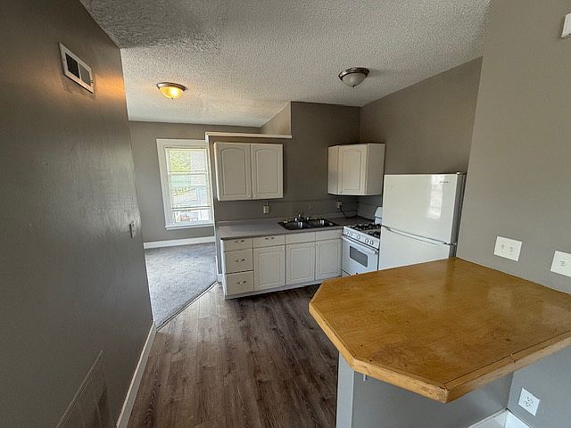 1st image of 316 Schenck St #4