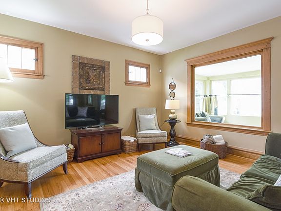 5th image of 3857 N Kilbourn Ave