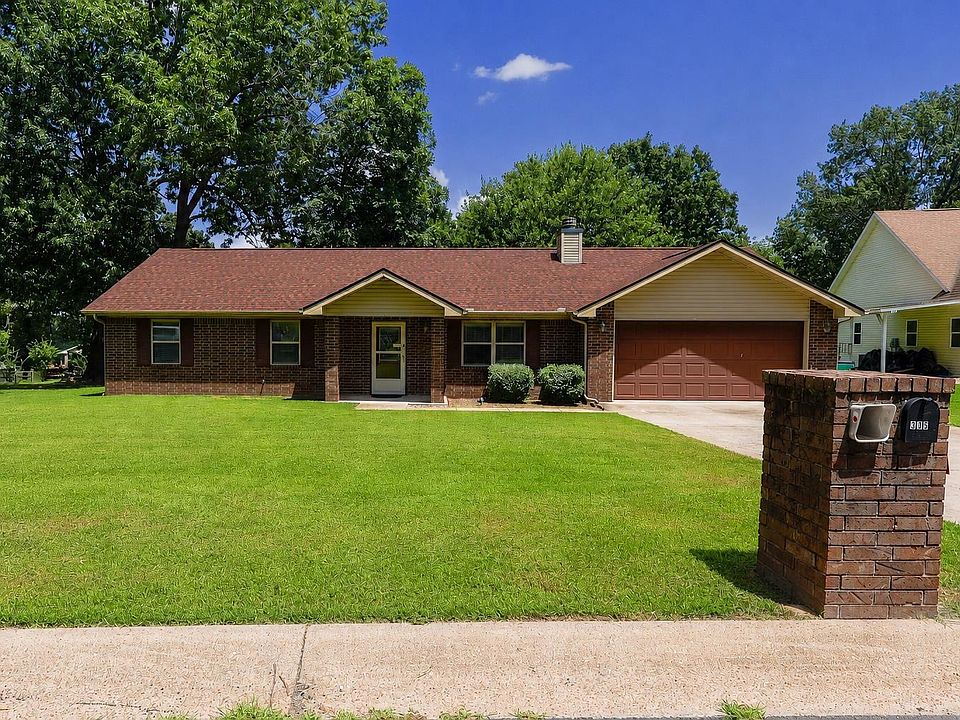 1st image of 315 Magness Dr