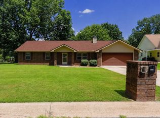 315 Magness Dr, Gassville, AR 72635