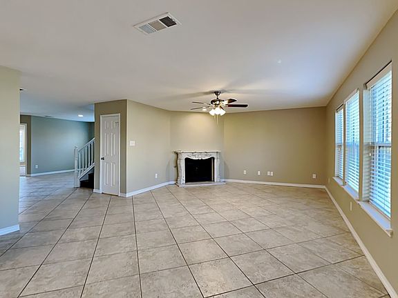 4th image of 10424 Colfax Dr