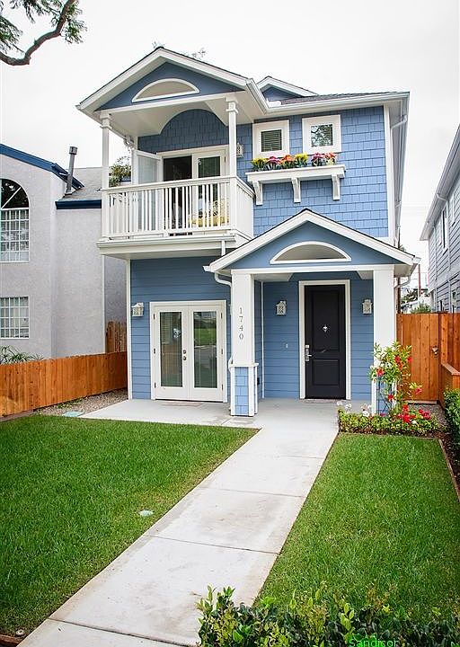 1st image of 1740 Thomas Ave