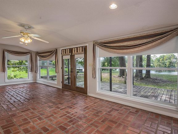 4th image of 7233 Northlake Rd