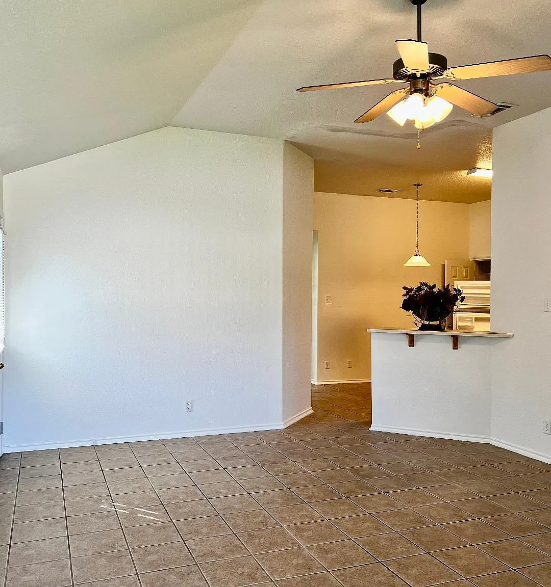 218B Dale Earnhardt Dr — Photo 4