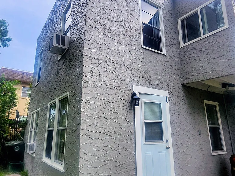 221 Short St #1 — Photo 13