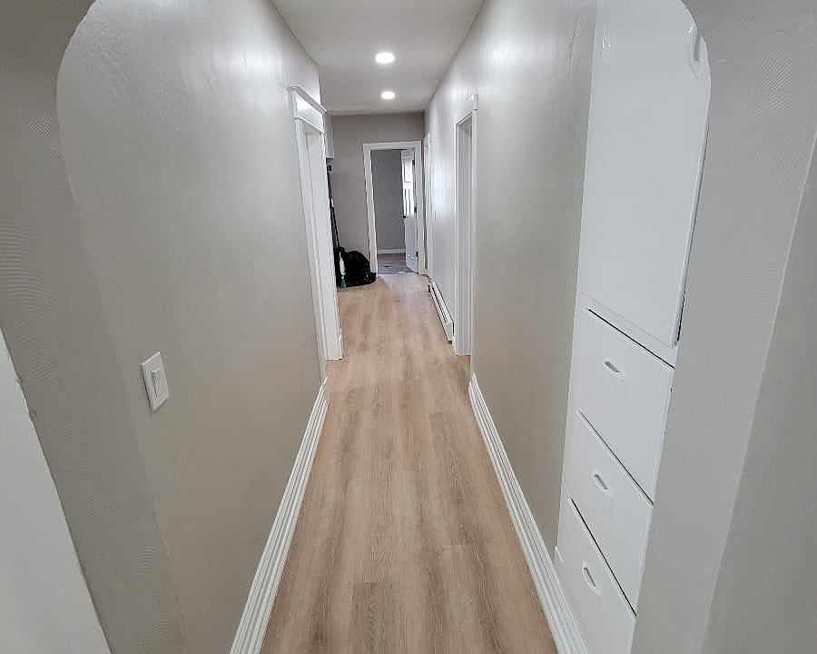 1st image of 941 E 300 S APT 4