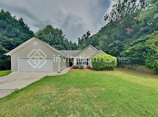 898 Kendall Park Dr, Winder, GA 30680
