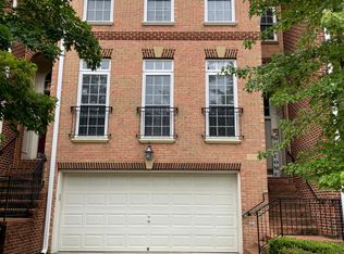 9234 Point Replete Dr, Fort Belvoir, VA 22060