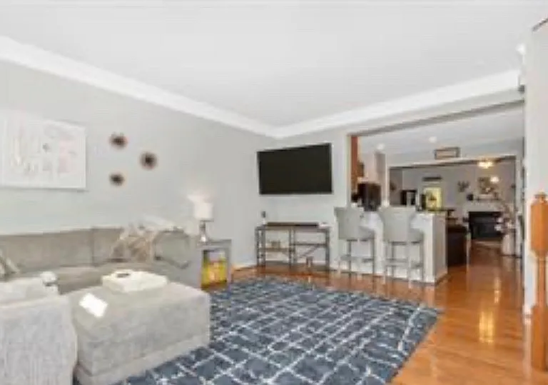 9648 Atterbury Ln — Photo 4