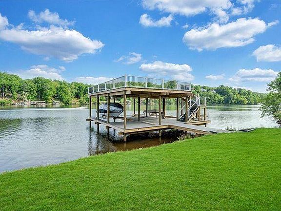 2nd image of 137 Briarcliff Dr