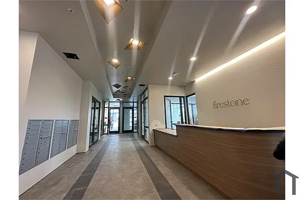 Building Photo - 2111 E Firestone Blvd