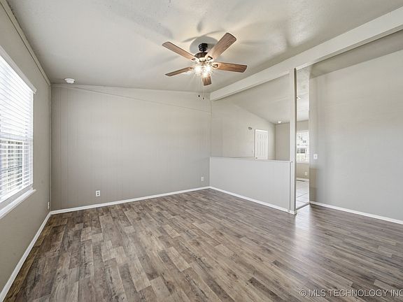 5th image of 1620 N Union Ave