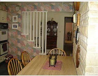 4th image of 24 Windihill Dr