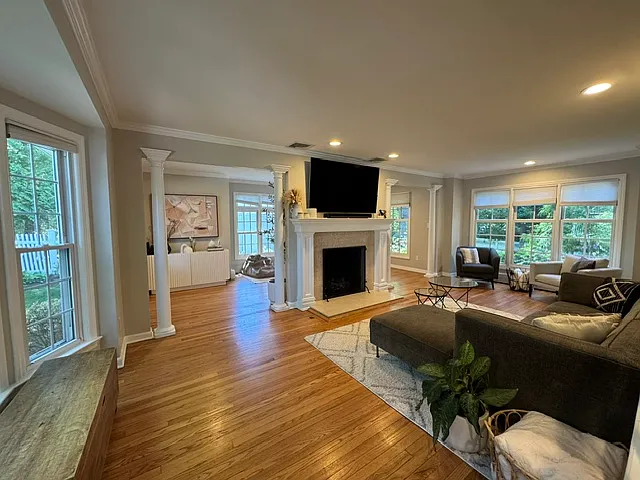 575 Knickerbocker Rd — Photo 4