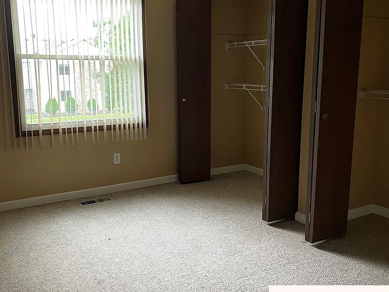 5828 Staghorn Dr — Photo 6