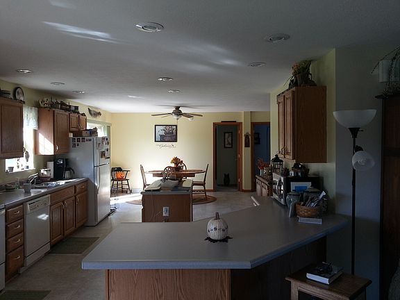 2nd image of 539 Pleasant Dr