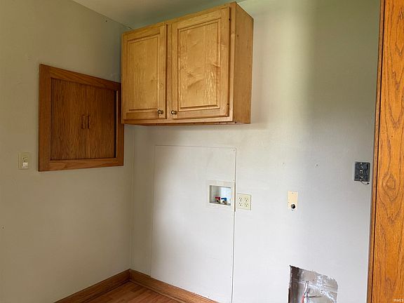 4th image of 126 Edgewood Dr