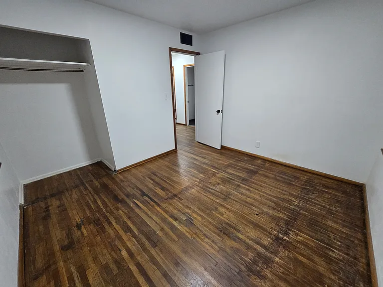624 SE Greystone Ave — Photo 8