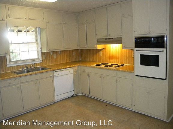 2nd image of 4112 Scenic Mountain Dr