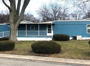 143 Pine Dr, Jonesville, MI 49250