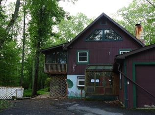 1038 Alpine Dr, East Stroudsburg, PA