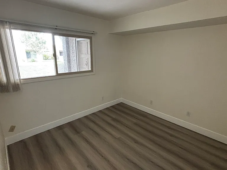 7206 N Via De Paesia — Photo 22
