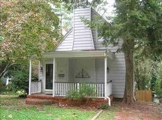 25 Roland Park Dr, Huntington, WV 25705