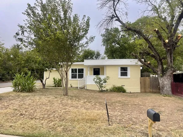 5524 Dartmouth Ave, River Oaks, TX 76114