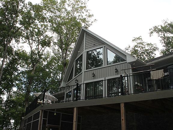5th image of 332 Two Rivers Dr