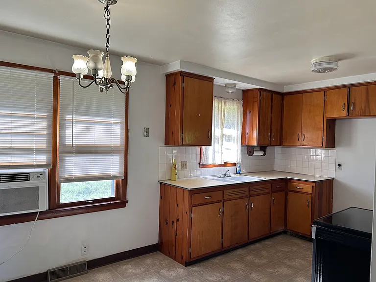 7439 Salinas Trl — Photo 9