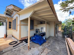 1736 Fern St, Honolulu, HI 96826