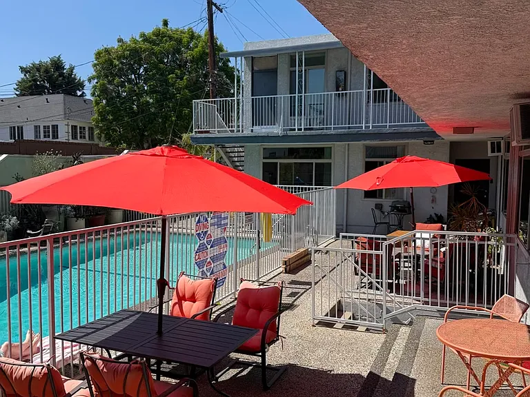 7205 Fountain Ave #2 — Photo 1