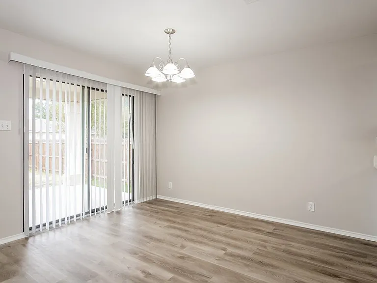 189 Valero Dr — Photo 7