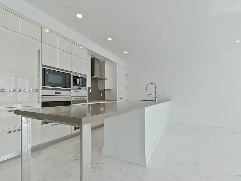17475 Collins Ave #2003 — Photo 7