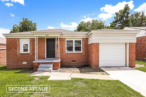 2616 NE Success St Photo 1