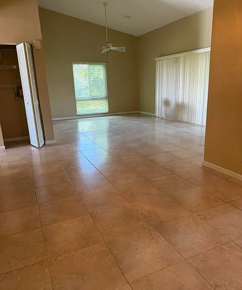 728 Lago Rd — Photo 6