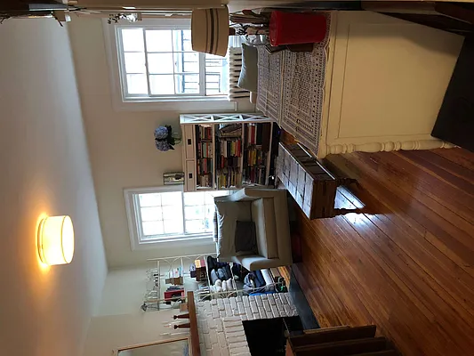 Rented by Downtown Realty Group LTD | media 20