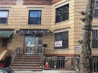 1655 Cornelia St, Flushing, NY 11385