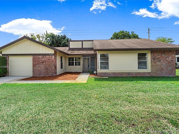2nd image of 6390 N Moonstone Way