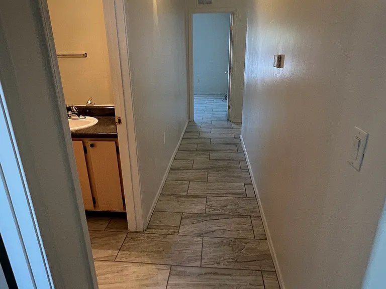 2008 W Dozemary Ct — Photo 16