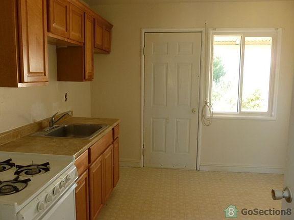 3rd image of 239 Armour Ave APT 1